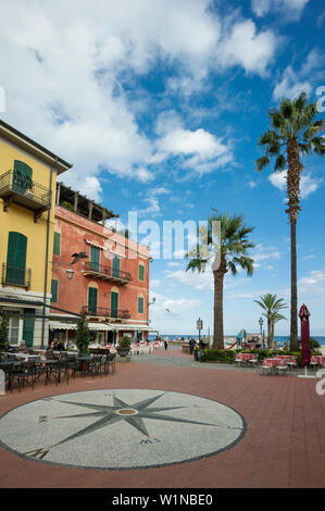 Laigueglia, province de Savona, Riviera di Ponente, Ligurie, Italie Banque D'Images