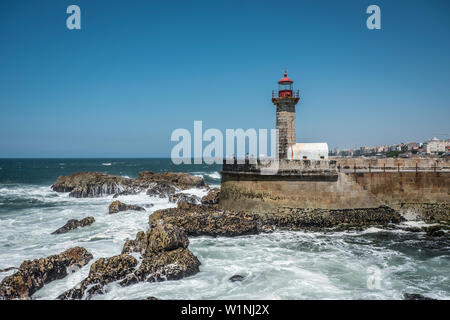 Felgueiras phare, Porto, Portugal. Banque D'Images