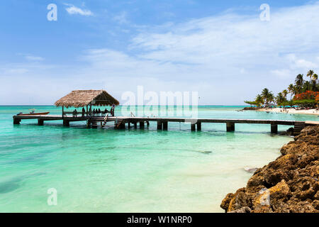 Plage de sable à Pigeon Point, Tobago, Antilles, Amérique du Sud Banque D'Images