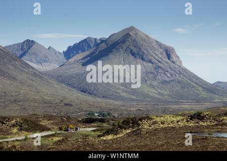 Vue de Marsco, un pic dans les Red Hills, depuis l'A87 approchant Sligachan, île de Skye, Écosse Banque D'Images