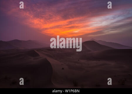 Dans les dunes du désert Dasht-e lut, l'Iran, l'Asie Banque D'Images