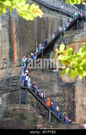 Escalier pour le Palais du Rocher de Sigiriya, Sigiriya, Sri Lanka Banque D'Images