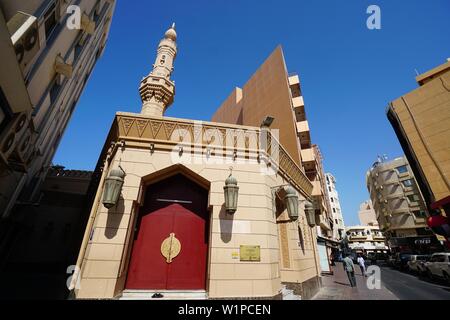 Chaussures, petite mosquée, Deira, DUBAÏ, ÉMIRATS ARABES UNIS, Émirats Arabes Unis Banque D'Images