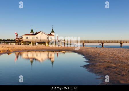 Jetée à Ahlbeck, Usedom, mer Baltique, Schleswig-Holstein, Allemagne Banque D'Images