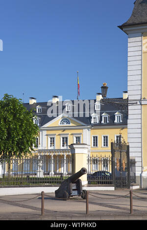 Château à Neuwied sur le Rhin, vallée du Rhin inférieur central, Rhénanie-Palatinat, Allemagne, Europe Banque D'Images