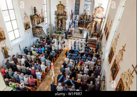 Service de l'église, le culte, l'Eglise catholique romaine, Corpus Christi, en la fête du Corpus Christi, procession, Radolfzell, Lac de Constance, Bade-Wurtemberg, Allemagne, Banque D'Images