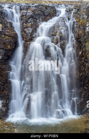 Storulfossen Cascade dans le parc national de Rondane, près de Lillehammer, Oppland, Østlandet, sud de la norvège, Norvège, Scandinavie, Europe du Nord, Europe Banque D'Images