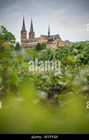 Vue vers l'église du monastère de Saint Michel de la roseraie de la nouvelle résidence, Bamberg, région de Franconie, Bavière, Allemagne, UNESCO World Banque D'Images