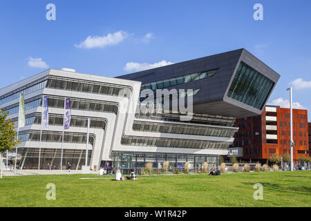 WU du campus de l'Université de Vienne de l'Économie et administration des affaires, est de l'Autriche, Vienne, Autriche, Europe Banque D'Images