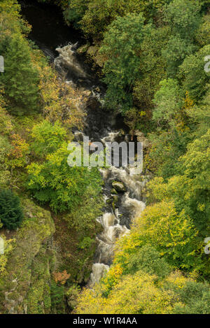 Vue depuis le Rosstrappe sur la rivière dans la vallée de Bode Bode près de Thale, District de Harz, Parc National de Harz, Saxe-Anhalt, Allemagne, Europe Banque D'Images