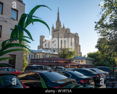 Moscou, Russie - 20 mai 2019 : Le bâtiment carré Kudrinskaya est un immeuble à Moscou, l'un des sept gratte-ciel de style stalinien Banque D'Images