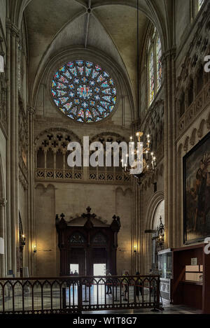 Intérieur de la porte Sarmental avec la rosette et la billetterie pour l'entrée de la cathédrale de Burgos, León, Espagne, Europe Banque D'Images