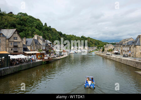 Vue sur la ville, Dinan, Bretagne, France Banque D'Images