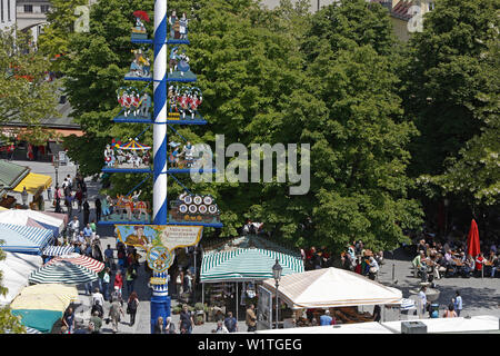 Vue sur le Marché Viktualienmarkt, Munich, Haute-Bavière, Bavière, Allemagne Banque D'Images