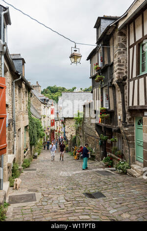 Vue sur la ville, Dinan, Bretagne, France Banque D'Images