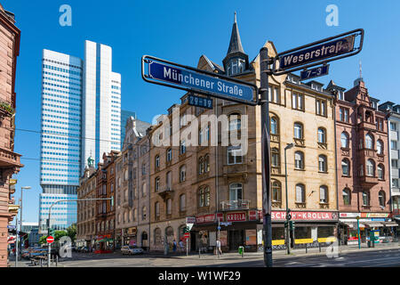 Francfort, Allemagne. Juillet 2019. La signalisation routière à une intersection dans le centre-ville Banque D'Images