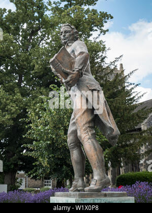 Statue de Thomas Paine écrivain révolutionnaire né à Thetford Morfolk Banque D'Images