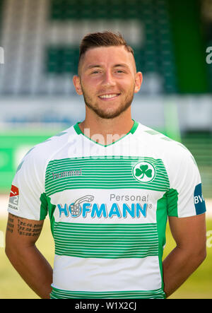 02 juillet 2019, la Bavière, Fürth : Soccer 2e Bundesliga : Fototermin Greuther Fürth-mer pour la saison 2019-2020 au Sportpark Ronhof Thomas Sommer. Maximilian Wittek. Photo : Daniel Karmann/dpa Banque D'Images