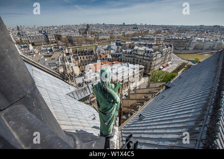 Paris (France) : La Cathédrale Notre-Dame. Toit du chœur et le transept nord Banque D'Images