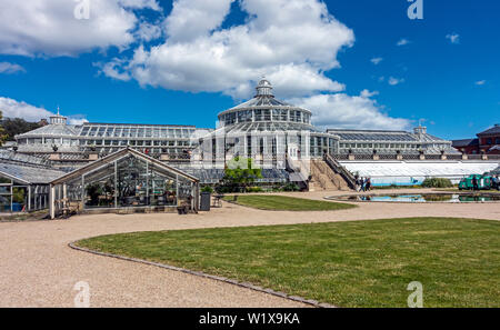Le Jardin botanique de Copenhague (Botanisk ont) avec le palm house (Palmehuset) à Copenhague, Danemark Øster Voldgade Banque D'Images