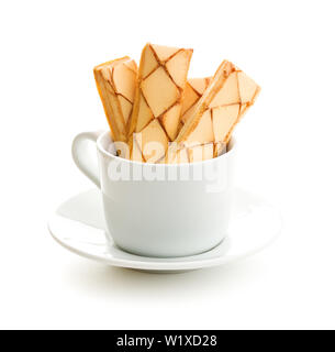 Les biscuits sucrés. Tasse à café en dessert savoureux isolé sur fond blanc. Banque D'Images