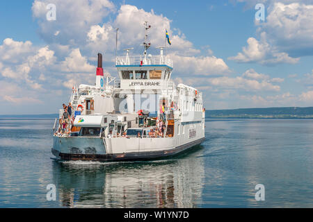 Car-ferry sur le lac Vattern en Suède avec les touristes Banque D'Images