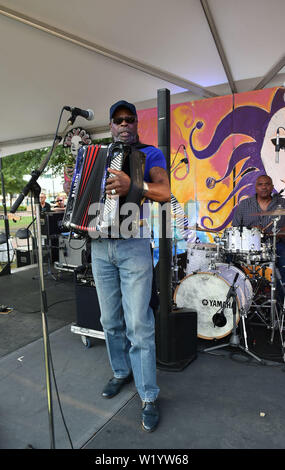 28 juin 2019 - Norfolk, Virginie, USA - La 30e cérémonie annuelle de Bayou Boggaloo apporte C.J. CHENIER à Norfolk (Virginie), le 28 juin 2019.Â©Jeff Moore (crédit Image : © Jeff Moore/Zuma sur le fil) Banque D'Images