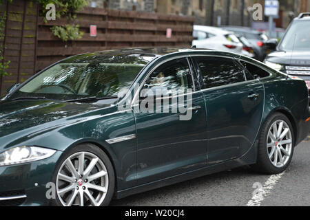 Stirling, Royaume-Uni. 4 juillet 2019. Des scènes de la rue du Château Wynd comme premier ministre, Theresa peut fait parler de CodeBase à Stirling, puis fait un meet and greet à Stirling Highland Hotel. Crédit : Colin Fisher/Alamy Live News Banque D'Images