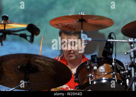 Sur la photo : Sean Moore. Samedi 29 Juin 2019 Re : Manic Street Preachers concert au château de Cardiff, Pays de Galles, Royaume-Uni. Banque D'Images