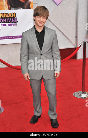 LOS ANGELES, CA. 02 avril 2009 : Jason Earles lors de la première mondiale de son nouveau film 'Hannah Montana The Movie" au El Capitan Theatre, à Hollywood. © 2009 Paul Smith / Featureflash Banque D'Images