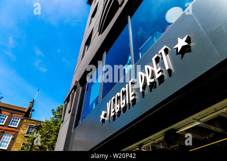 - Le végétarien Veggie pret de la branche Pret a manger sandwich et prêt-à-chaîne alimentaire, Soho, London, UK Banque D'Images