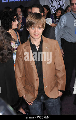 LOS ANGELES, CA. 24 février 2009 : Jason Earles lors de la première mondiale de 'Jonas Brothers : The 3D Concert Experience' au El Capitan Theatre, à Hollywood. © 2009 Paul Smith / Featureflash Banque D'Images