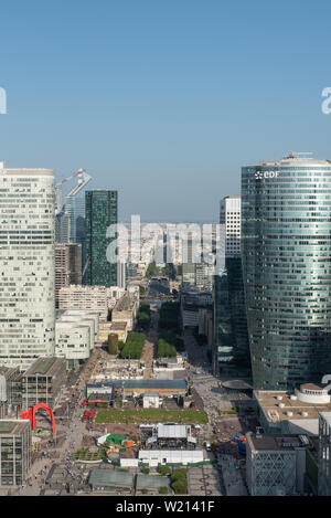 La Défense (Pariser Geschäftsviertel). // La Défense Paris (quartier des affaires). Banque D'Images