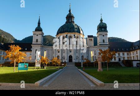 Abbaye Ettal, Abbaye Bénédictine Baroque, cour, Ettal, Haute-Bavière, Bavière, Allemagne Banque D'Images