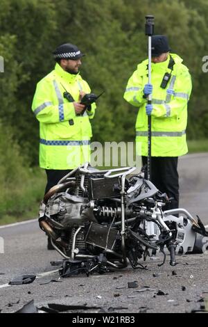 Lairg, Sutherland, Scotland, UK. 5 juillet 2019. L'Ecosse a la police a confirmé qu'un homme est mort à la suite d'un accident de la route sur l'A836 près de Lairg le jeudi 4 juillet 2019. Les 41 ans était l'adepte d'une moto impliqué dans une collision avec une Ford Ranger pick-up. L'incident s'est produit autour de 12h00 à un mille au nord de Lairg. L'homme a été prononcé mort sur place et ses proches sont au courant. Le pilote de la Ford n'a pas été blessé. Credit : Crédit : Andrew Smith Andrew Smith/Alamy Live News Banque D'Images