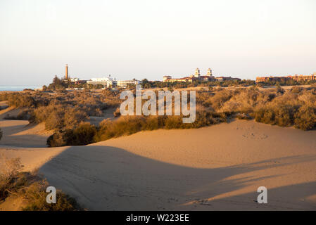 Maspalomas, Gran Canaria, Espagne - 05 janvier, 2018. Les Dunes de Maspalomas et le phare El Faro Banque D'Images