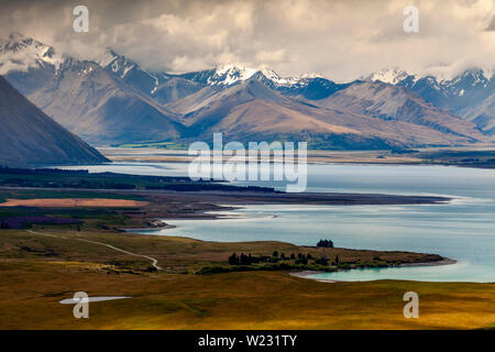 Lac Tekapo et Alpes du Sud, région de Canterbury, île du Sud, Nouvelle-Zélande Banque D'Images