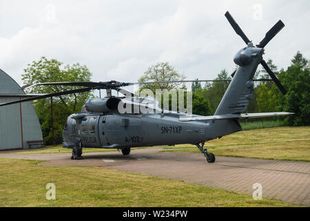 Sikorsky S-70i Black Hawk dans l'usage de la Police de Cracovie, Cracovie, Pologne, Europe. Banque D'Images