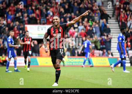 Callum Wilson d'AFC Bournemouth célèbre après avoir marqué son deuxième but des équipes contre Cardiff City - AFC Bournemouth v Cardiff City, Premier League, stade de vitalité, Bournemouth - 11 août 2018 Banque D'Images