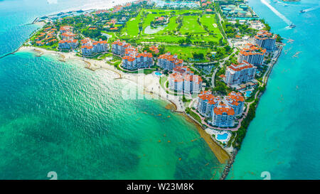 Vue aérienne de Fisher Island. Miami. La Floride. USA Banque D'Images