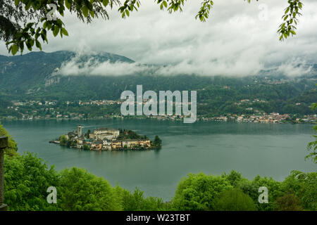 Isola San Giulio, Lago d'Orta, Piémont, Italie Banque D'Images