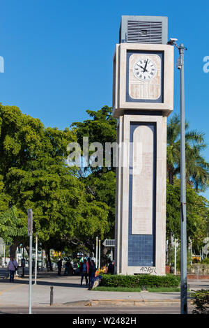 Culiacan, Sinaloa, Mexique - 10 décembre 2018 : tour de l'horloge à Revolucion park durant la matinée Banque D'Images