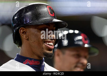 Cleveland, Ohio, USA. 16 mai, 2019. Les Indians de Cleveland shortstop Francisco Lindor (12) sourit pendant un match entre les Orioles de Baltimore et les Indians de Cleveland le 16 mai 2019 au Progressive Field de Cleveland, OH. Adam Lacy/CSM/Alamy Live News Banque D'Images