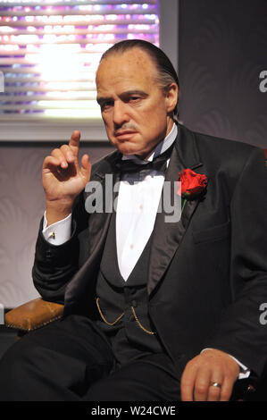 LOS ANGELES, CA. 21 juillet 2009 : la figure de cire de Marlon Brando - Ouverture officielle de Madame Tussauds Hollywood. La nouvelle attraction est de 55 millions de la première Madame Tussauds dans le monde à être construit à partir de la base. Il est situé sur Hollywood Boulevard juste à côté de la célèbre Grauman's Chinese Theatre. © 2009 Paul Smith / Featureflash Banque D'Images