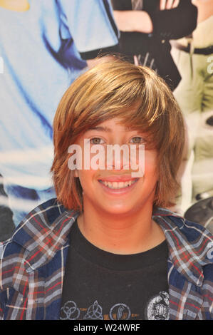 Jimmy Bennett au Los Angeles première de son nouveau film 'Shorts' au Grauman's Chinese Theatre, à Hollywood. © 2009 Paul Smith / Featureflash Banque D'Images