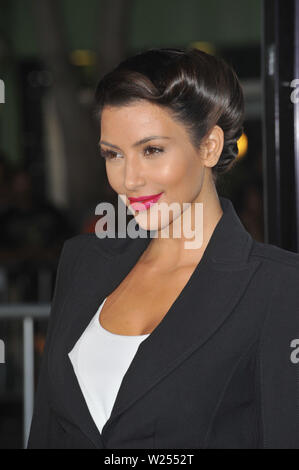 LOS ANGELES, CA. 09 septembre 2009 : Kim Kardashian au Los Angeles premiere de 'Whiteout' au Mann Village Theatre, Westwood. © 2009 Paul Smith / Featureflash Banque D'Images