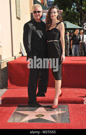 LOS ANGELES, CA. Février 03, 2009 : 'CSI : Crime Scene Investigation' star William Petersen & femme Gina Cirone sur Hollywood Boulevard où il a été honoré avec le 2,379ème étoile sur le Hollywood Walk of Fame. © 2009 Paul Smith / Featureflash Banque D'Images