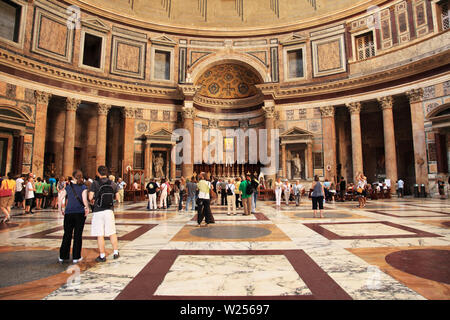 Intérieur du Panthéon de Rome Italie Banque D'Images