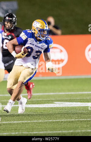 Juillet 05, 2019 : Blue Bombers de Winnipeg d'utiliser de nouveau Andrew Harris (33) se précipite avec le ballon au cours de la Ligue canadienne de football entre les Blue Bombers de Winnipeg et Ottawa Redblacks à TD Place Stadium à Ottawa, Canada Daniel Lea/CSM Banque D'Images