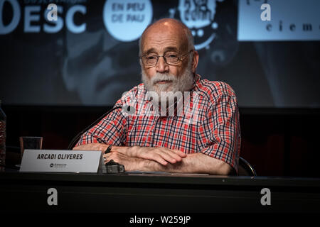 Barcelone, Espagne. 05 juillet, 2019. Arcadi Oliveras, écrivain et économiste espagnol parle pendant le event.Organized Catalan par l'entité culturelle plutonium "indépendants, la deuxième journée de la désobéissance civile a eu lieu à la naissance du centre culturel. Ces deux jours, 4 et 5 juillet, des conférences et tables rondes visent à établir le fondement théorique de la désobéissance civile comme un moyen de résoudre le problème de l'indépendance de la Catalogne après le refus répété de l'état espagnol d'organiser un référendum. Credit : SOPA/Alamy Images Limited Live News Banque D'Images